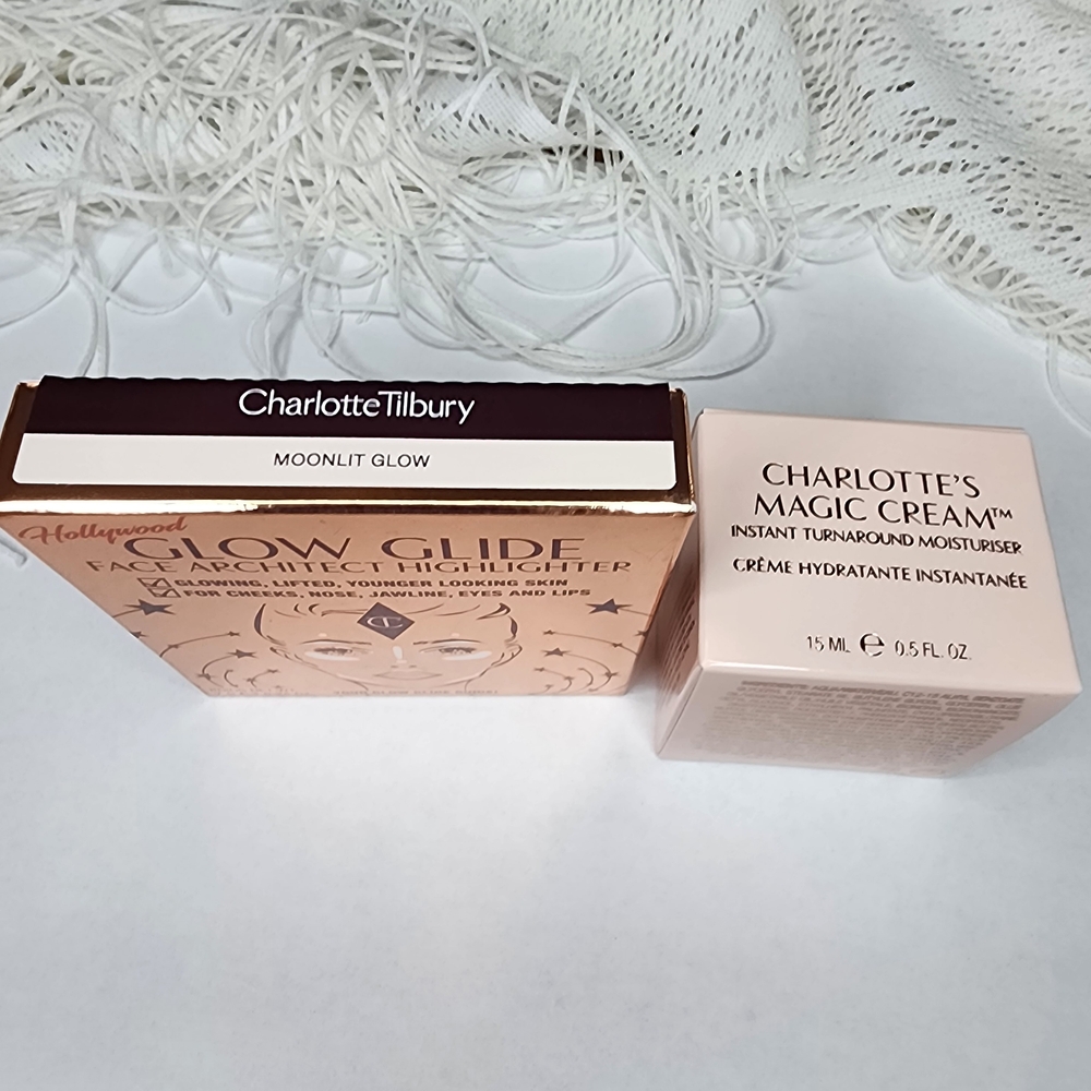 Charlotte Tilbury Glow Glide Highlighter - Moonlit Glow & Magic Cream Bundle